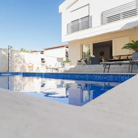 Ema With Heated Saltwater Pool, Sauna And Private Gym - By Ta Leut Agency * Privlaka (Zadar)