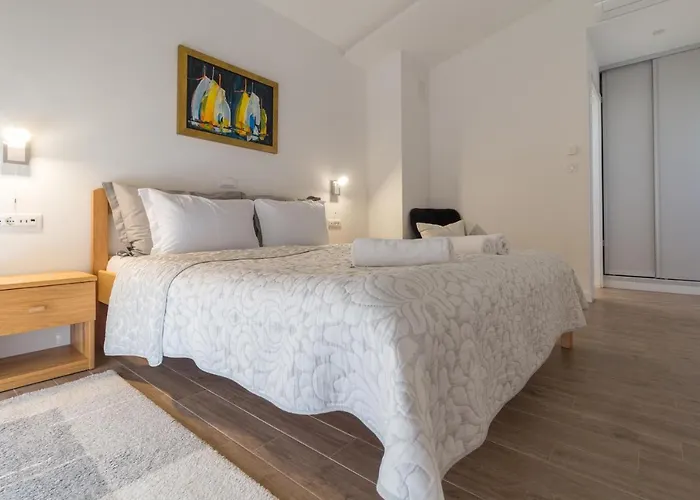 Villa Ema With Heated Saltwater Pool, Sauna And Private Gym - By Ta Leut Agency Privlaka (Zadar)