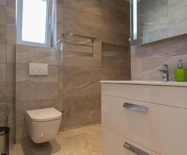 Ema With Heated Saltwater Pool, Sauna And Private Gym - By Ta Leut Agency Villa Privlaka (Zadar)