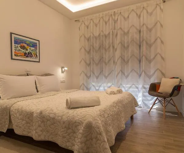 Ema With Heated Saltwater Pool, Sauna And Private Gym - By Ta Leut Agency *