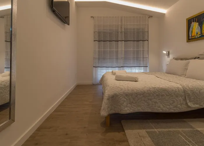 Ema With Heated Saltwater Pool, Sauna And Private Gym - By Ta Leut Agency * Privlaka (Zadar)
