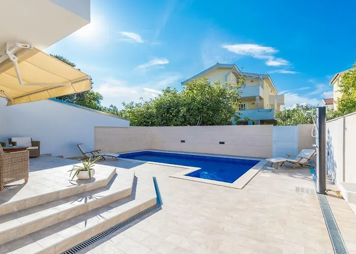 Villa Ema With Heated Saltwater Pool, Sauna And Private Gym - By Ta Leut Agency Privlaka (Zadar)