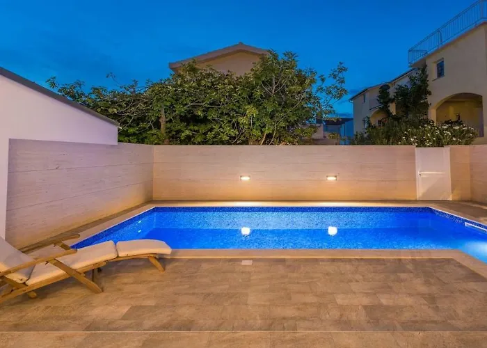 Ema With Heated Saltwater Pool, Sauna And Private Gym - By Ta Leut Agency Villa Privlaka (Zadar)